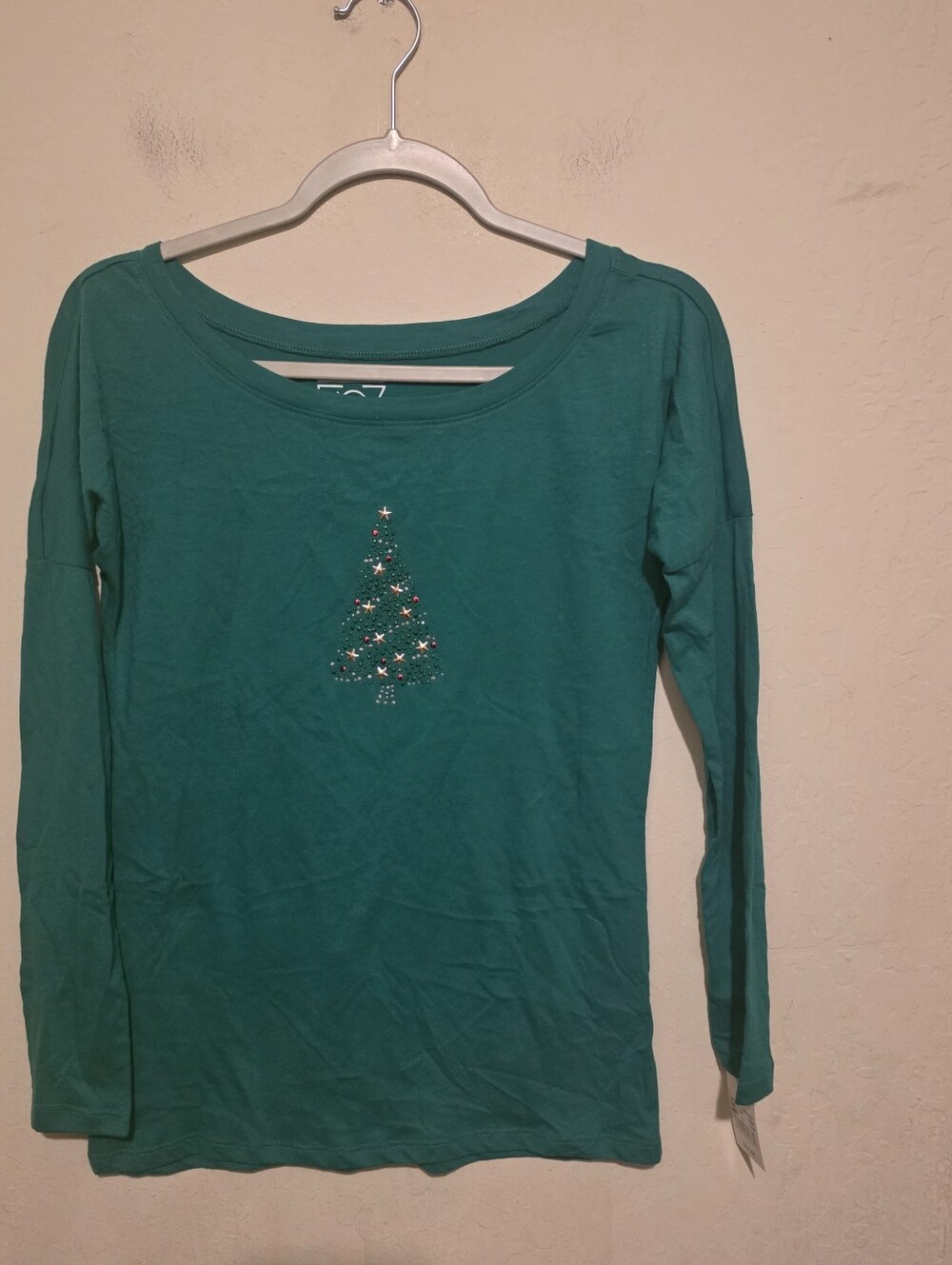 HRZ Women's Green Knit T-Shirt Christmas Tree Scoop Neck Long Sleeve XS